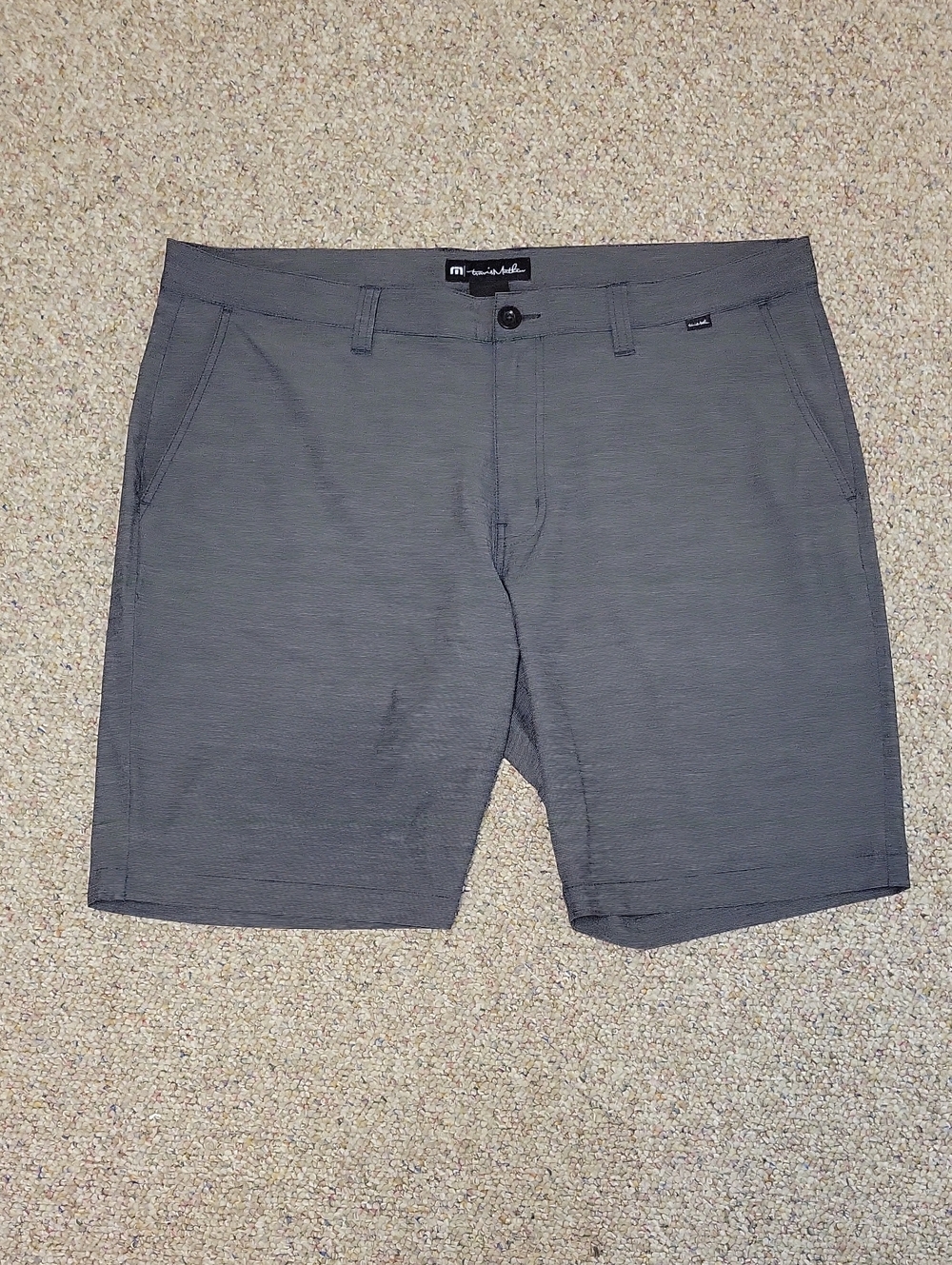 Travis Mathew Men's Gray Flat-Front Performance Golf Shorts 38 9" Inseam